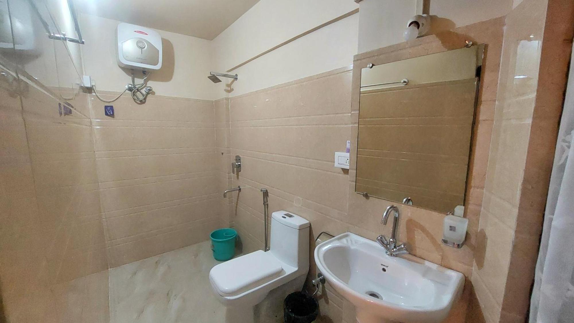 דרג'ילינג Indivar Homestay מראה חיצוני תמונה