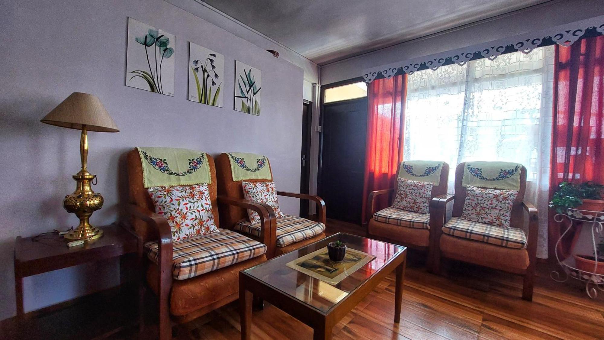 דרג'ילינג Indivar Homestay מראה חיצוני תמונה